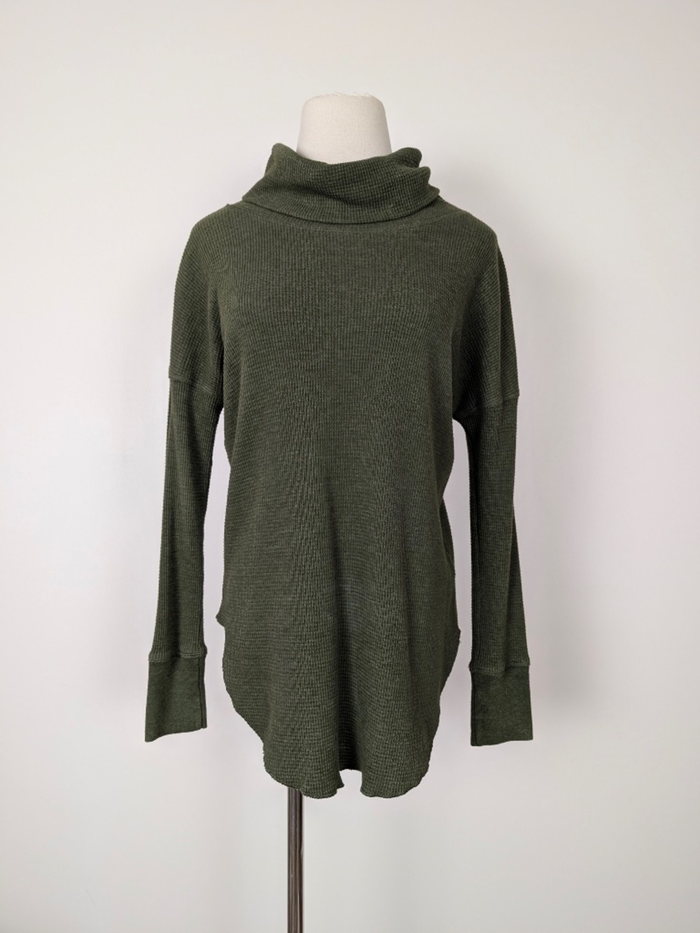 Babaton Green Turtleneck Waffle Size Small Long Sleeve - Picture 6 of 13
